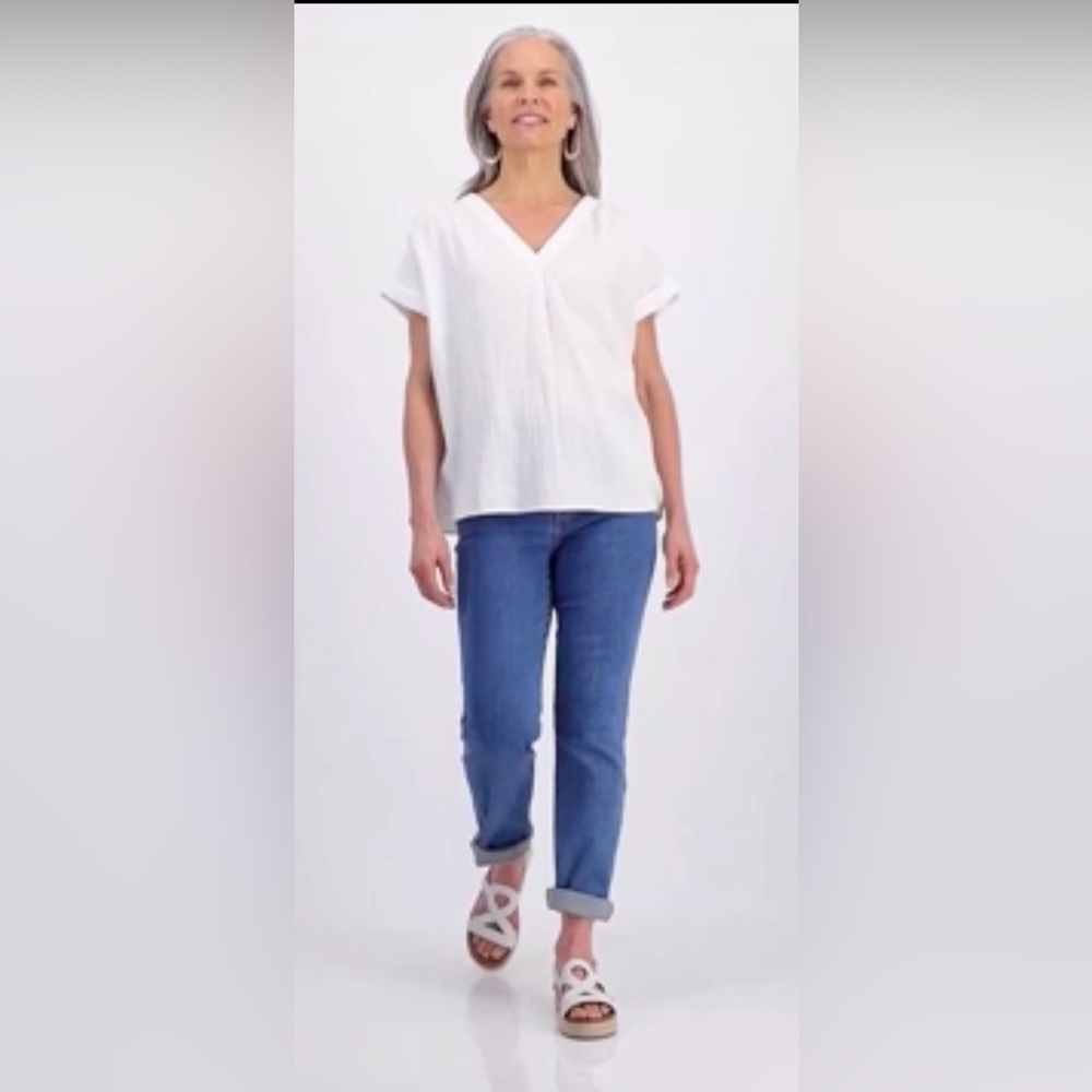 Style & Co
Women's 100% Cotton Gauze V-Neck Short-Sleeve Top